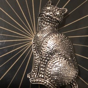 Vintage Silver tone Cat brooch with crystal rhinestones